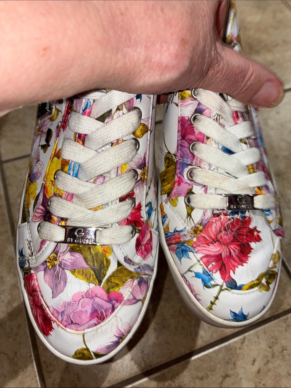 G By Guess Floral Low-Top Lace-Up. White with Pink & Multicolor Flowers